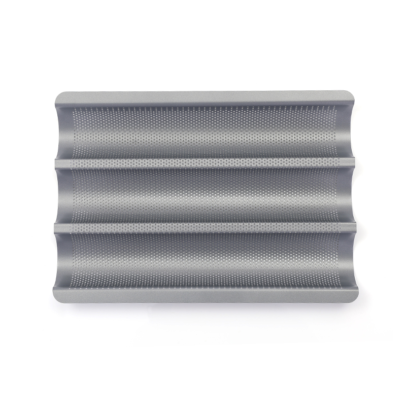 Molde perforado antiadherente para baguettes de 3 canales